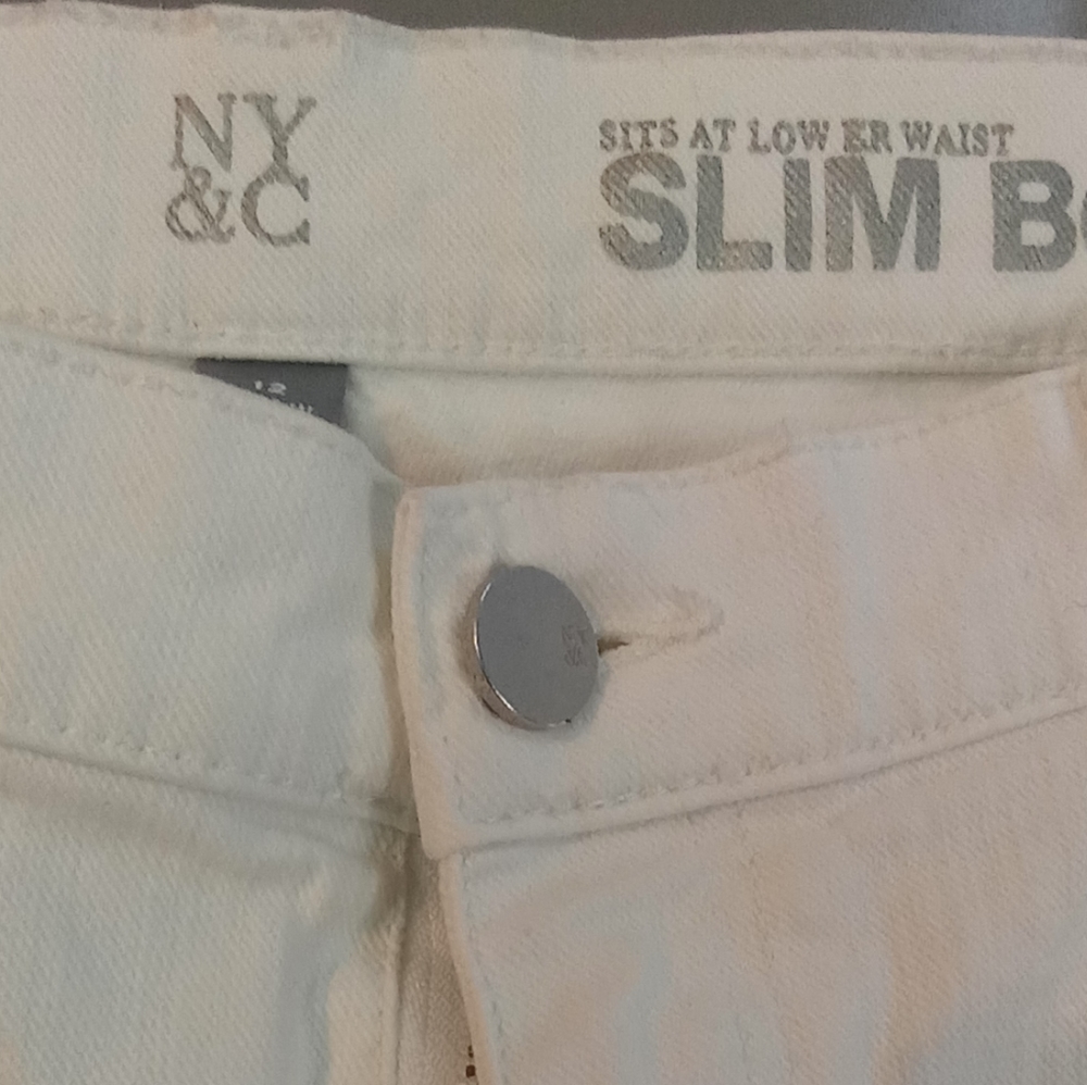 🔥3/$40🔥NWOT NY&Co. White Jeans - Picture 7 of 10